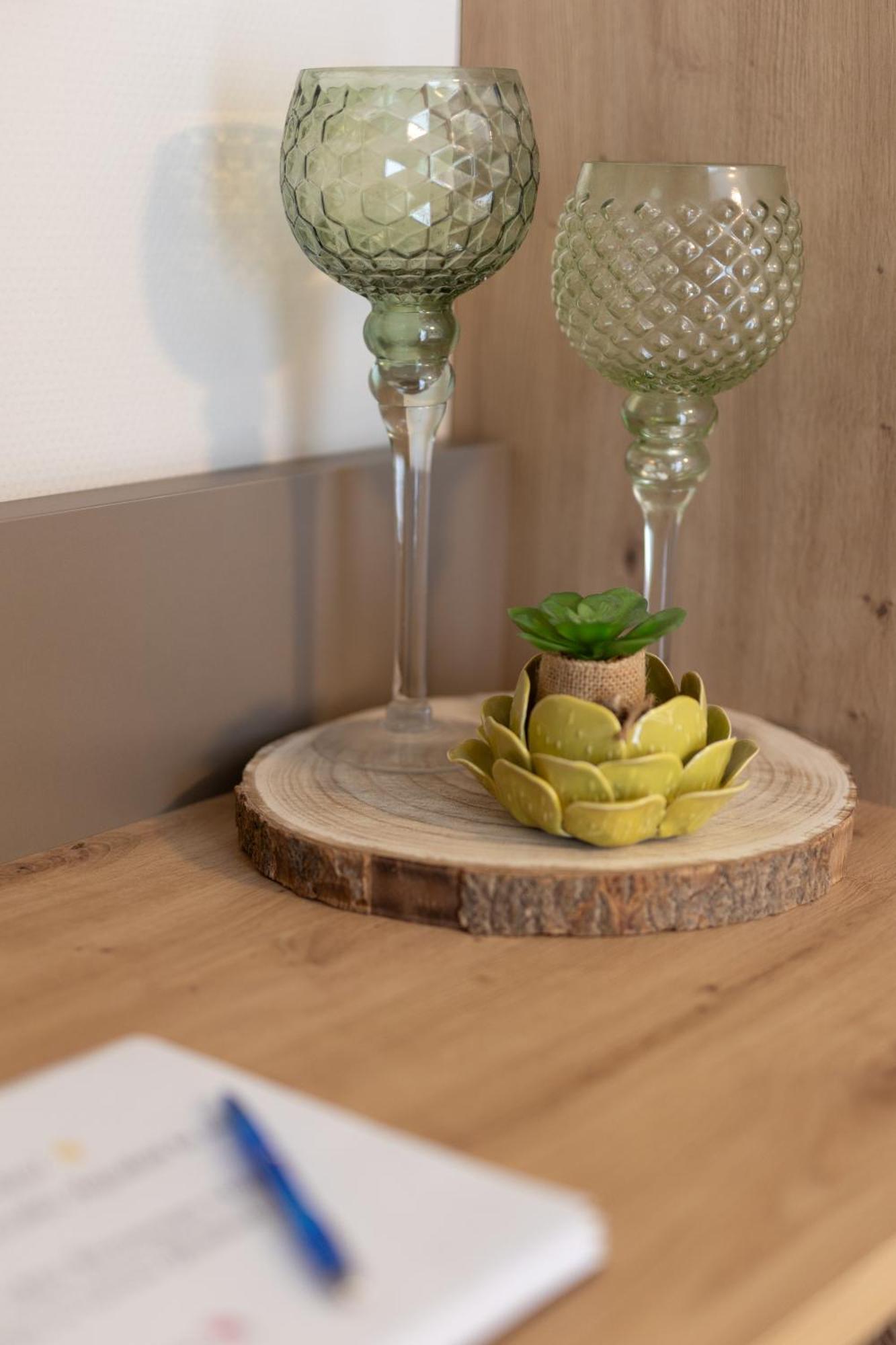 Appartementdeluxe Steiert - Near Europa Park - Rulantica - Spacious - Fully Equipped Kitchen - Private Garden - Free Parking - Pet Friendly Schwanau Kültér fotó